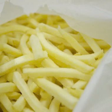 Khoai tây McCain cọng 7mm nhập khẩu New Zealand (McCain Shoestring Fries 7mm) - 3kg/bao